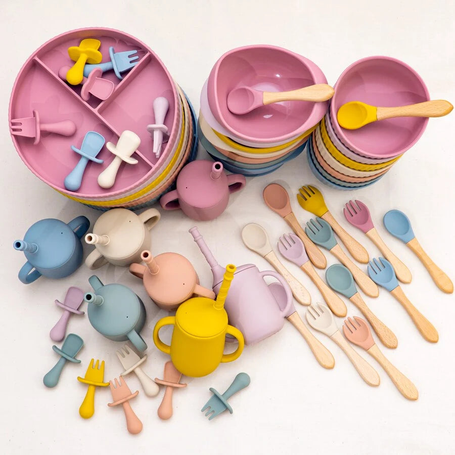 8 Piece Baby Feeding Set